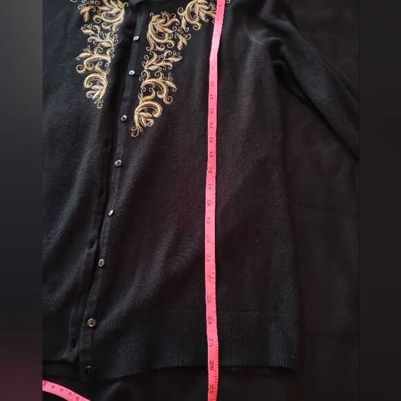 Women's size Large Cardigan Sweater - Picture 8 of 9